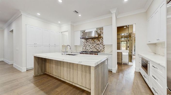 Image No.11-5 Bed House for sale