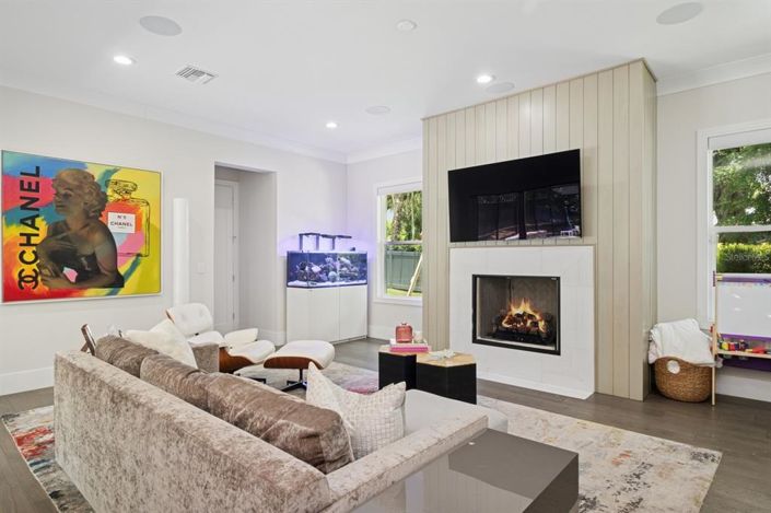 Image No.13-5 Bed House for sale