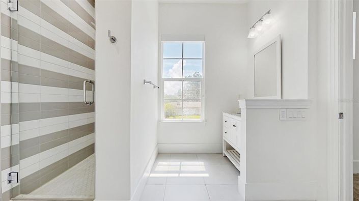 Image No.28-5 Bed House for sale