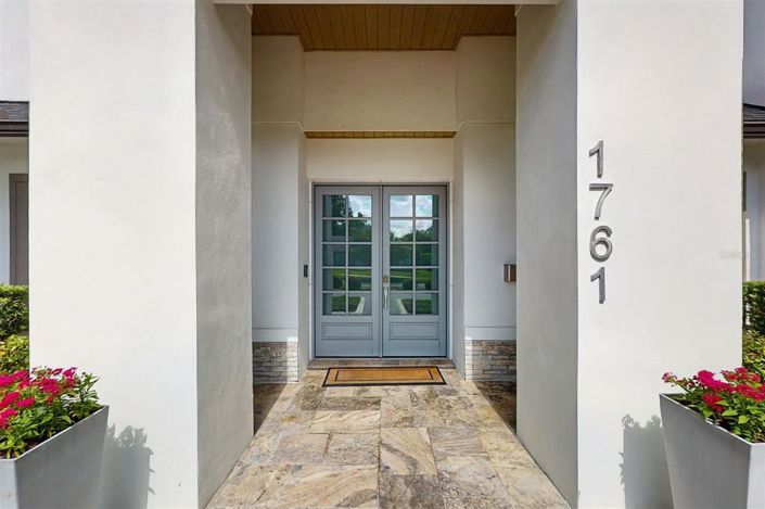 Image No.3-5 Bed House for sale