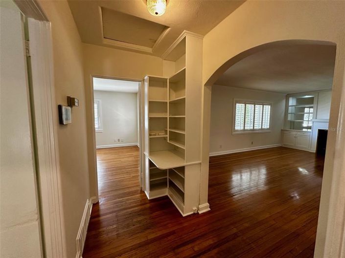 Image No.14-3 Bed House for sale