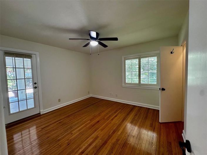 Image No.17-3 Bed House for sale