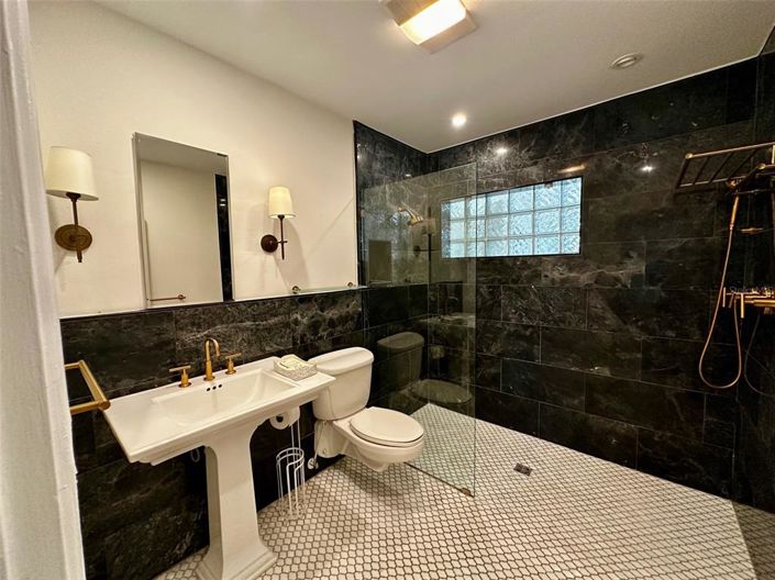 Image No.20-3 Bed House for sale