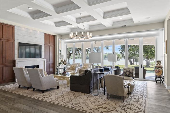 Image No.13-5 Bed House for sale