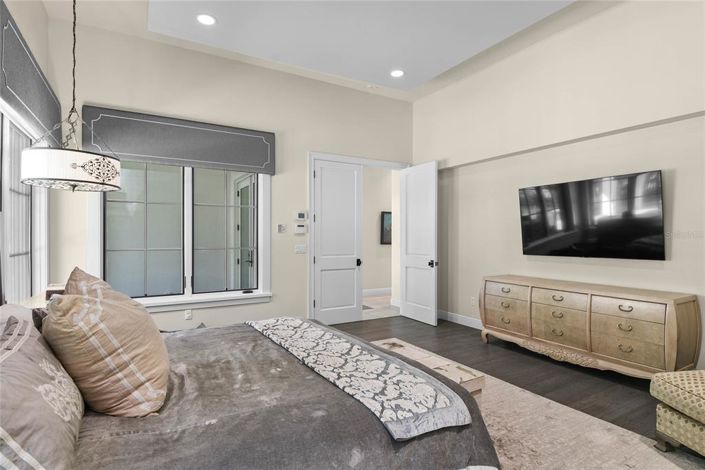 Image No.32-5 Bed House for sale