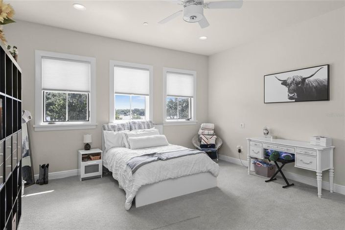 Image No.43-5 Bed House for sale