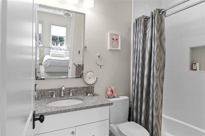 Image No.45-5 Bed House for sale