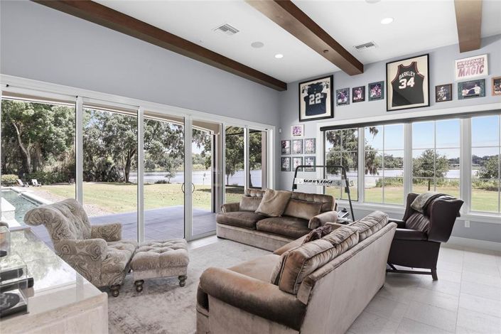 Image No.50-5 Bed House for sale