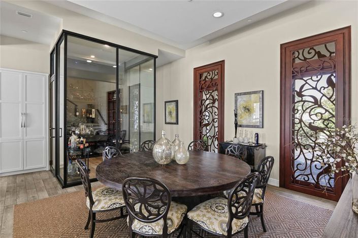 Image No.9-5 Bed House for sale