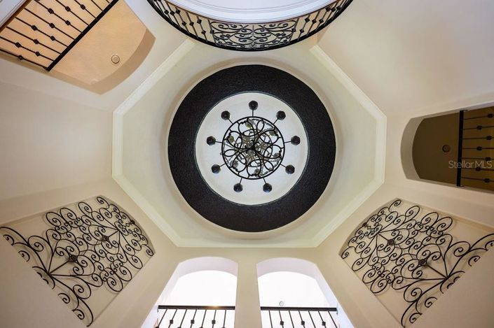 Image No.13-5 Bed House for sale