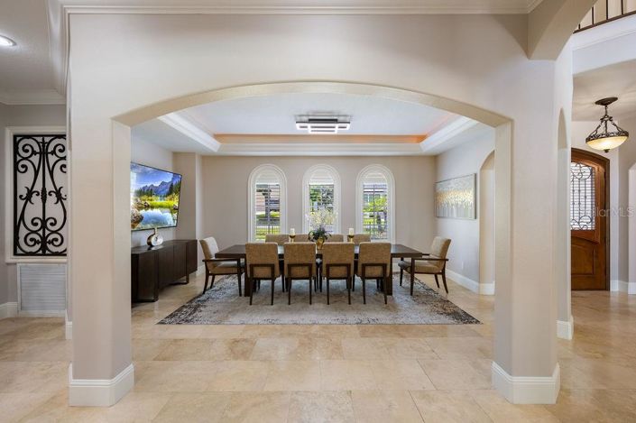 Image No.16-5 Bed House for sale