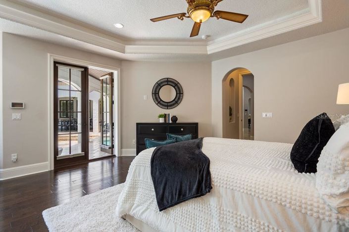 Image No.21-5 Bed House for sale