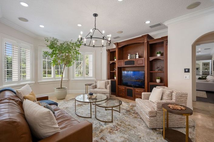 Image No.33-5 Bed House for sale