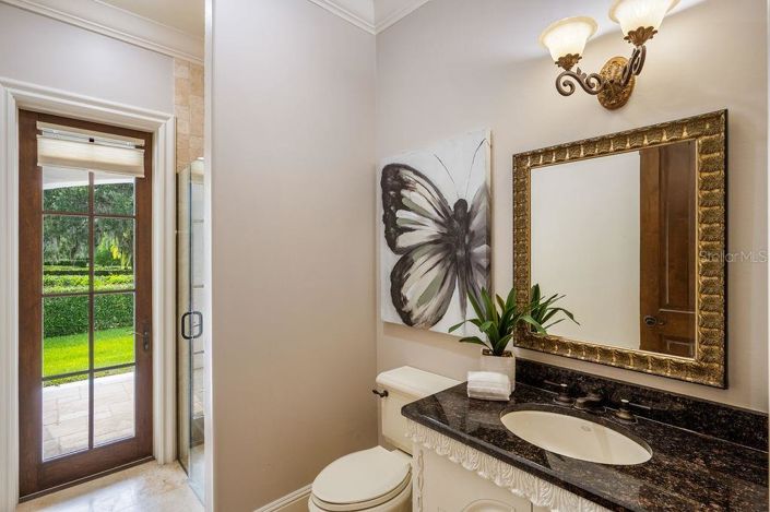 Image No.36-5 Bed House for sale