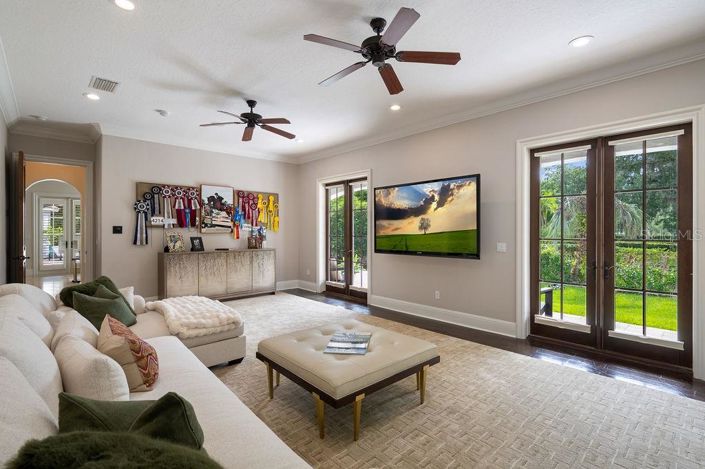 Image No.38-5 Bed House for sale