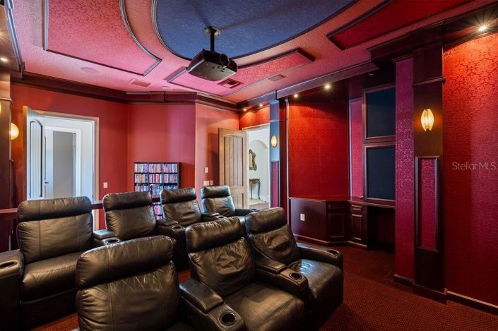 Image No.46-5 Bed House for sale