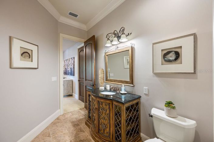 Image No.51-5 Bed House for sale