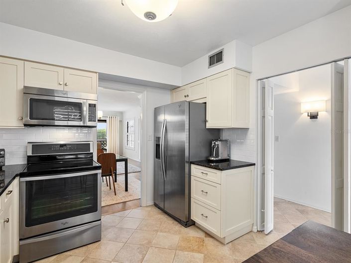 Image No.9-2 Bed Apartment for sale