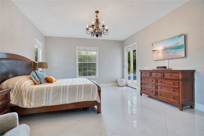 Image No.33-4 Bed House for sale