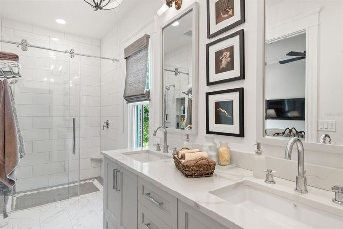 Image No.14-5 Bed House for sale