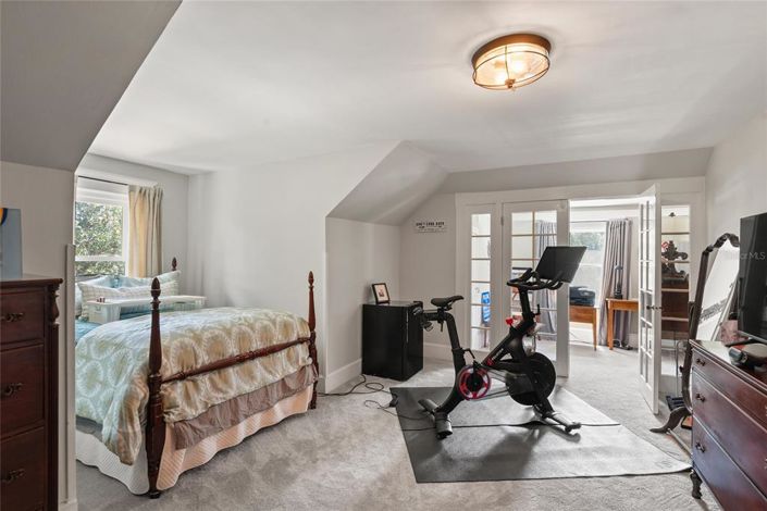 Image No.20-5 Bed House for sale