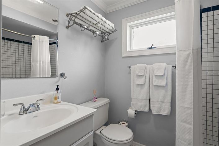 Image No.27-5 Bed House for sale