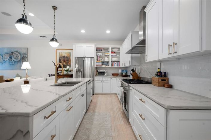 Image No.12-5 Bed House for sale