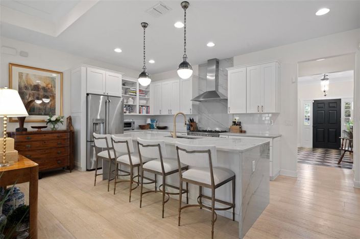 Image No.13-5 Bed House for sale