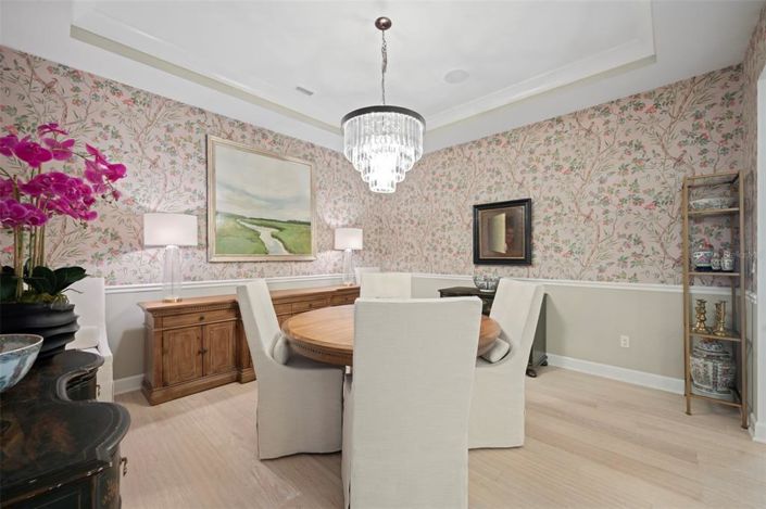 Image No.19-5 Bed House for sale