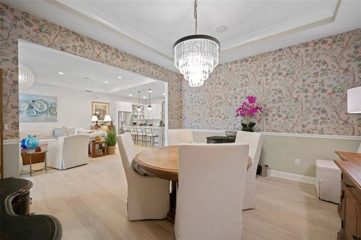 Image No.20-5 Bed House for sale