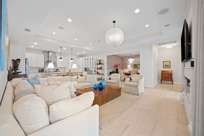 Image No.24-5 Bed House for sale