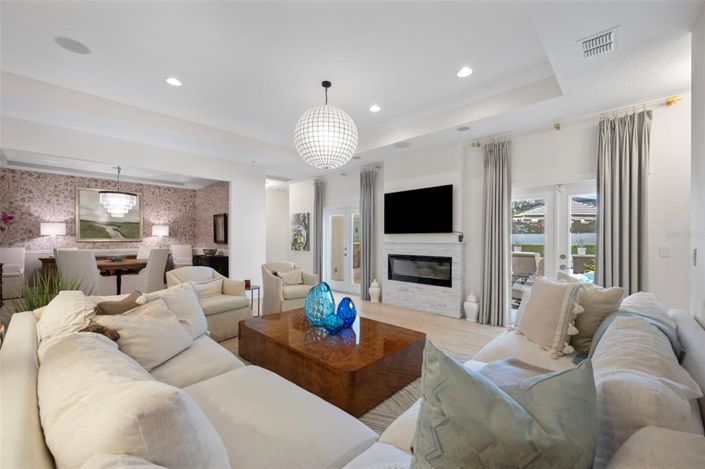 Image No.25-5 Bed House for sale