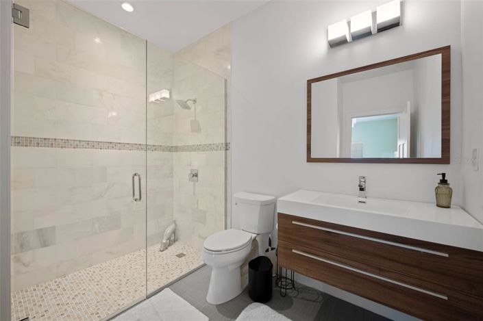 Image No.28-5 Bed House for sale