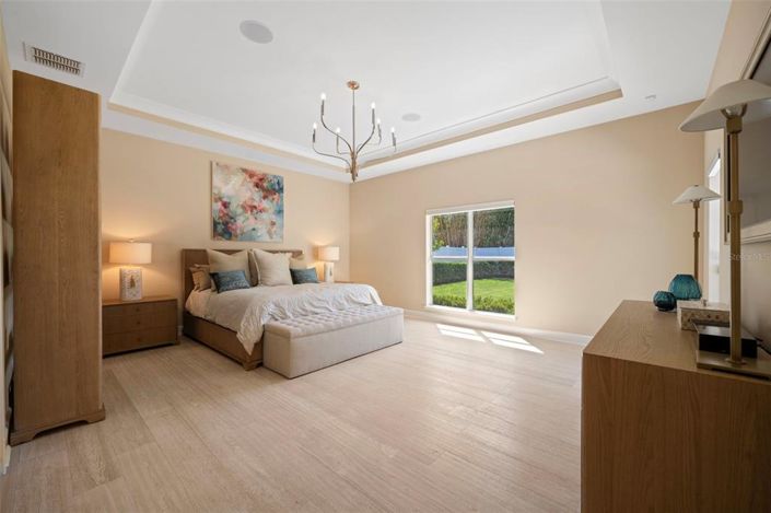 Image No.38-5 Bed House for sale