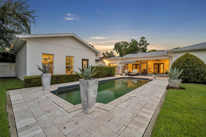 Image No.48-5 Bed House for sale