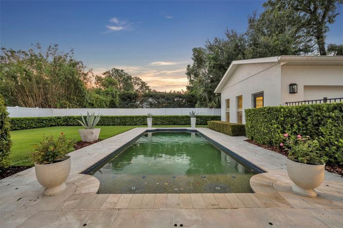 Image No.53-5 Bed House for sale