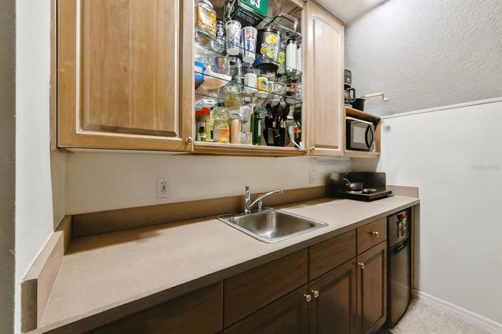 Image No.25-4 Bed House for sale