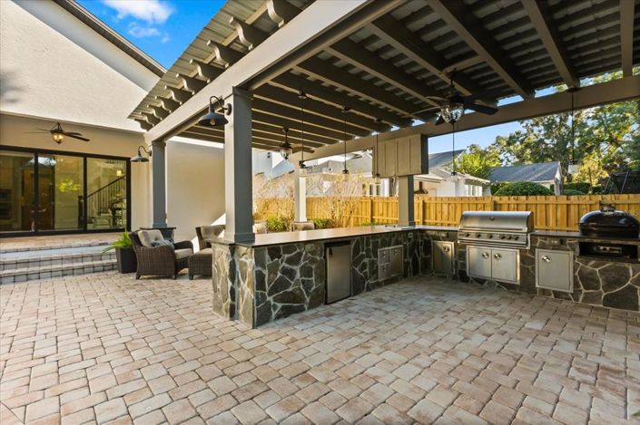 Image No.50-5 Bed House for sale