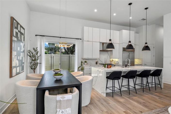 Image No.11-3 Bed Townhouse for sale