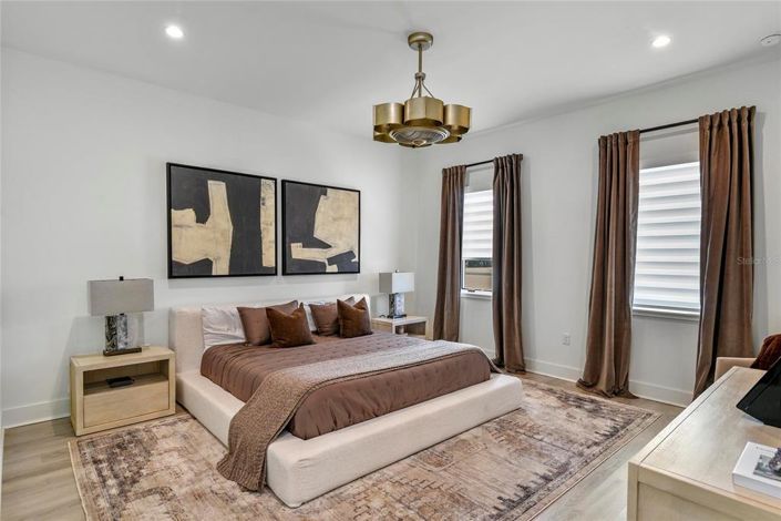 Image No.19-3 Bed Townhouse for sale