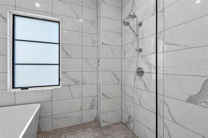 Image No.23-3 Bed Townhouse for sale