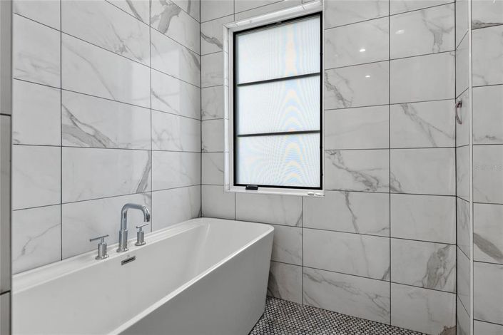 Image No.24-3 Bed Townhouse for sale