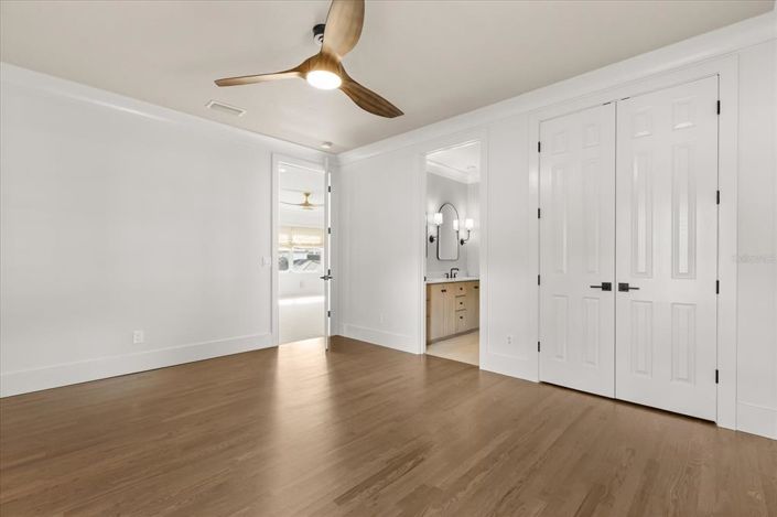 Image No.32-4 Bed House for sale