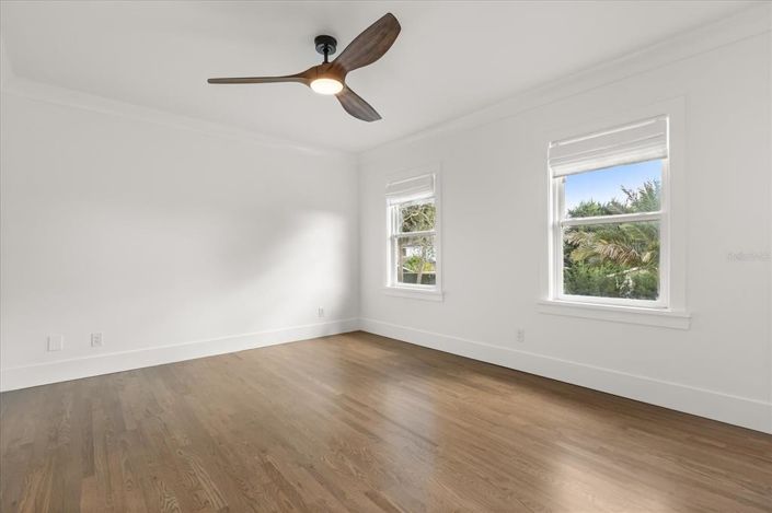 Image No.37-4 Bed House for sale