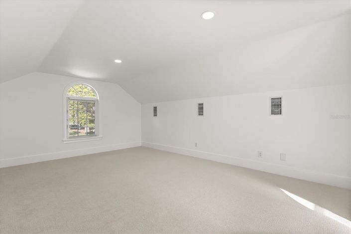 Image No.42-4 Bed House for sale