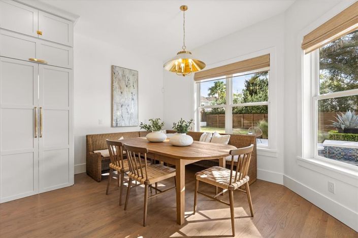 Image No.9-4 Bed House for sale