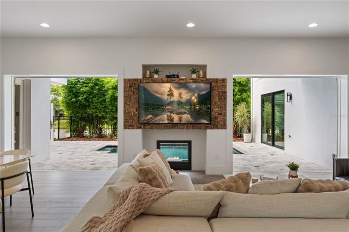 Image No.15-5 Bed House for sale