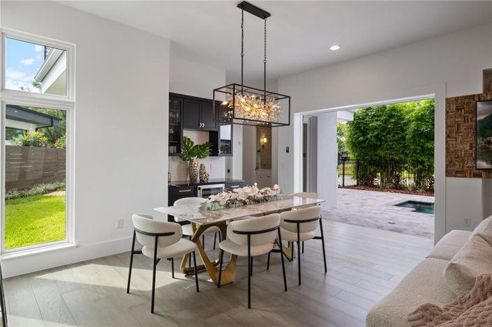 Image No.20-5 Bed House for sale