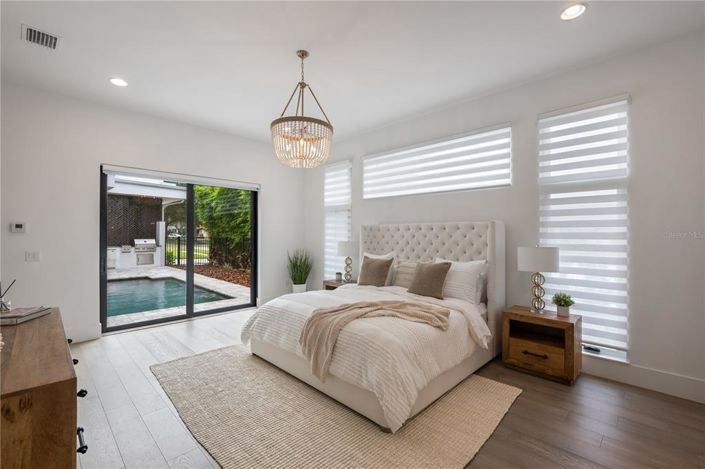 Image No.26-5 Bed House for sale