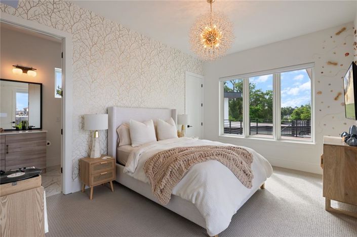 Image No.37-5 Bed House for sale